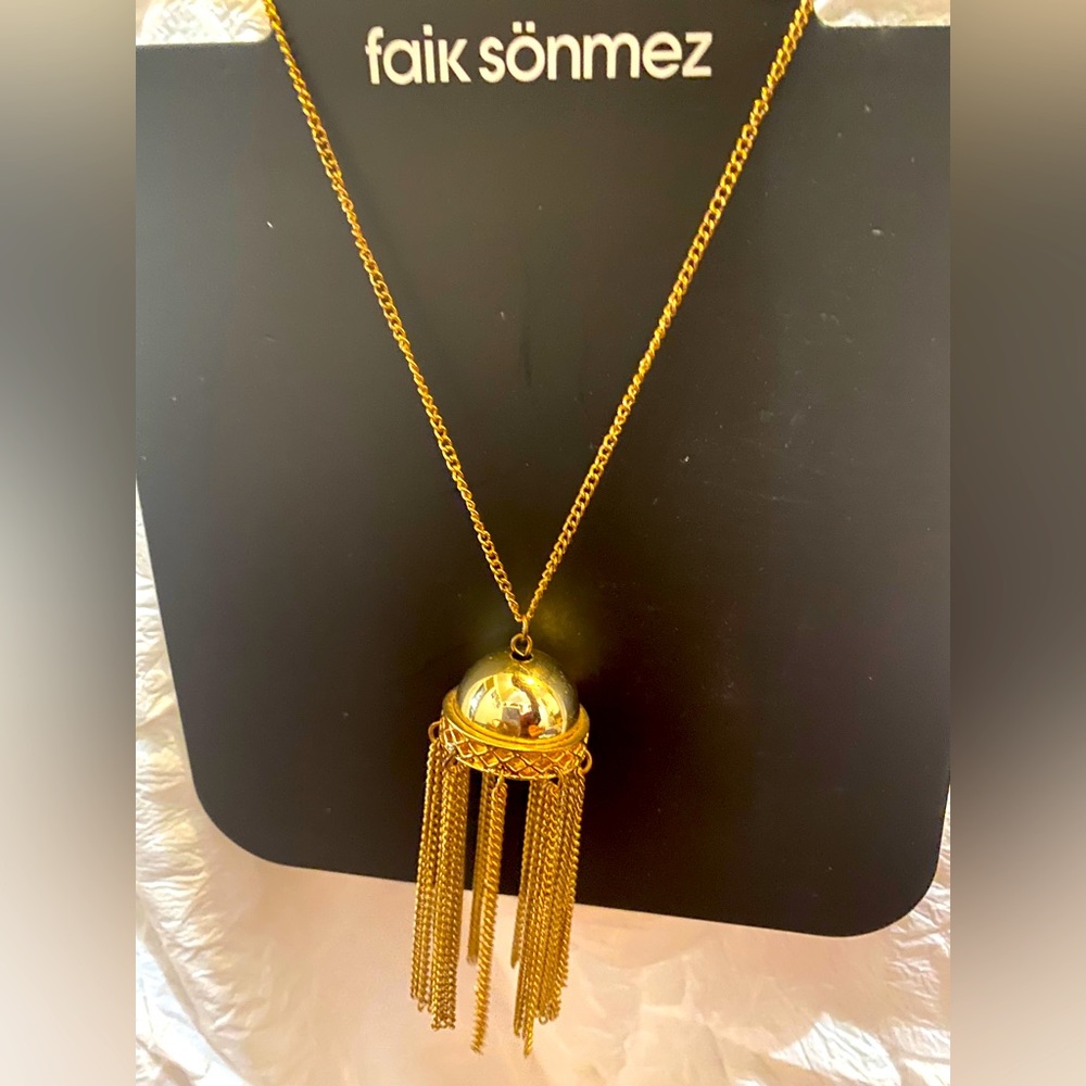 New gold tone  Necklace